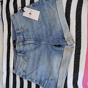 NWT 7 For All Mankind Indigo Blue Rolled Jean Shorts Women's Size 26